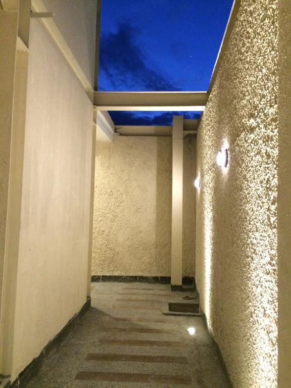 Stone House Hotel Pasay Dış mekan fotoğraf