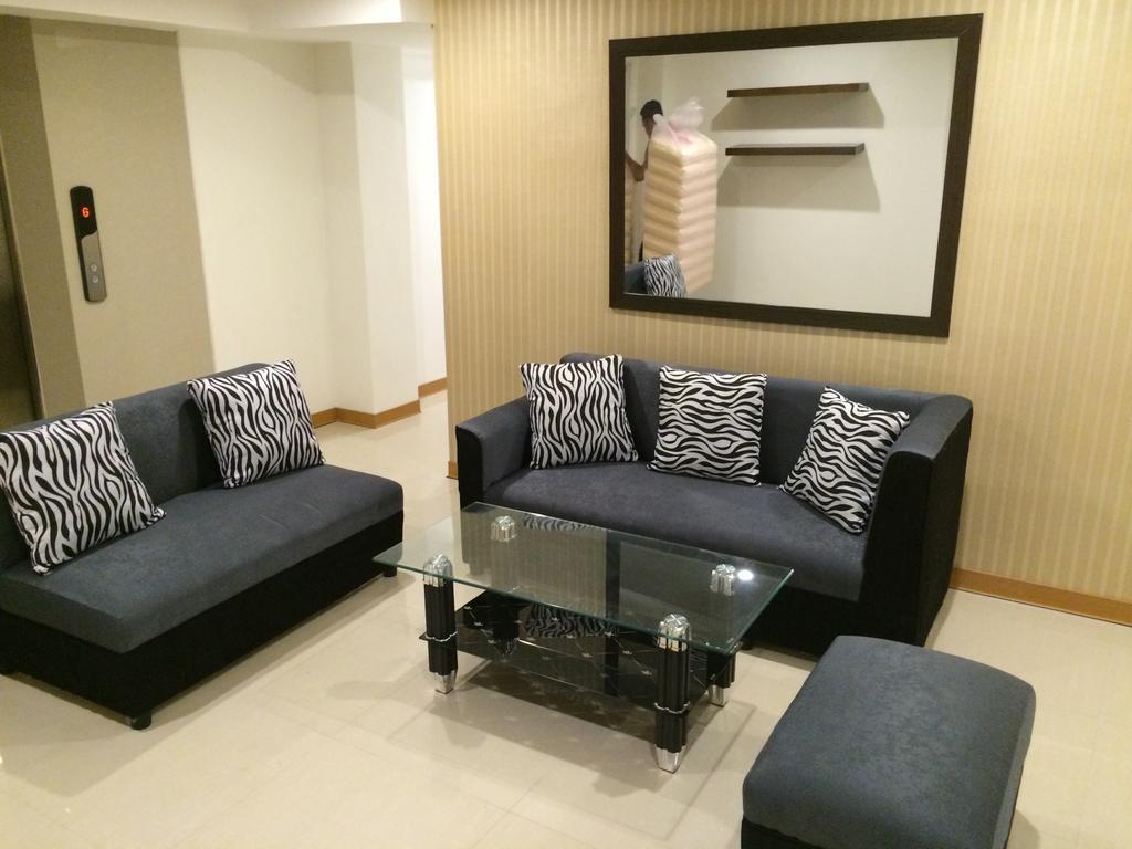 Stone House Hotel Pasay Dış mekan fotoğraf