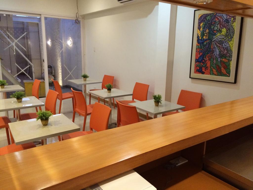 Stone House Hotel Pasay Dış mekan fotoğraf