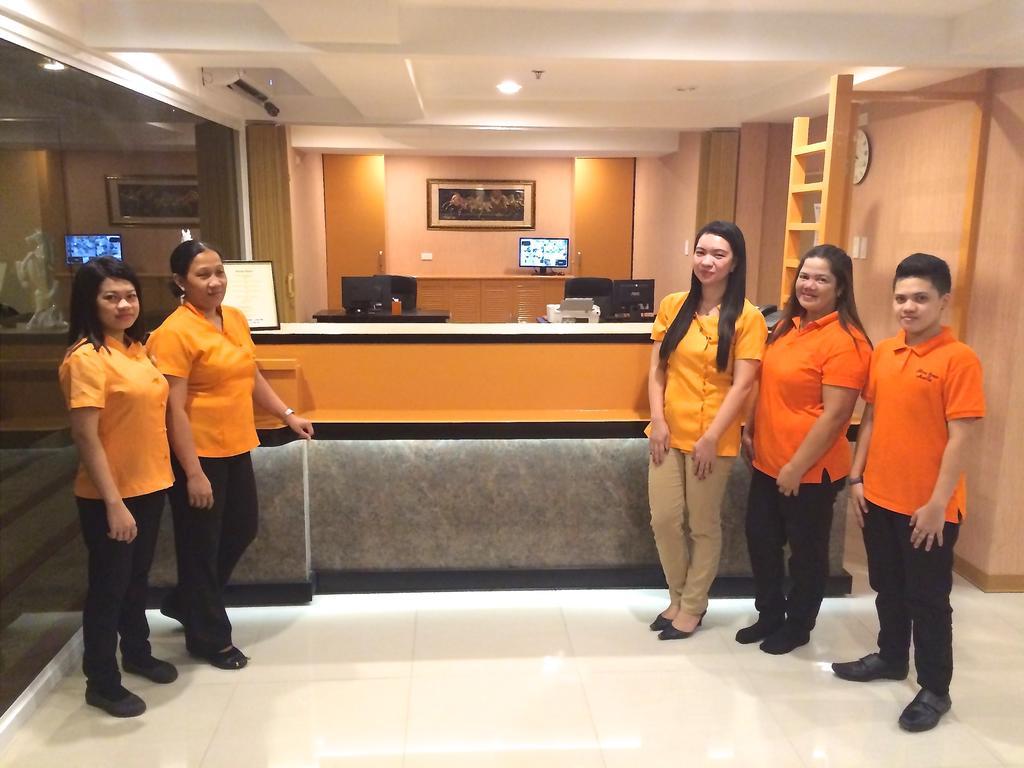 Stone House Hotel Pasay Dış mekan fotoğraf