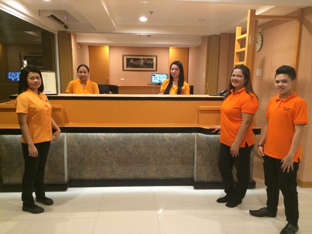 Stone House Hotel Pasay Dış mekan fotoğraf