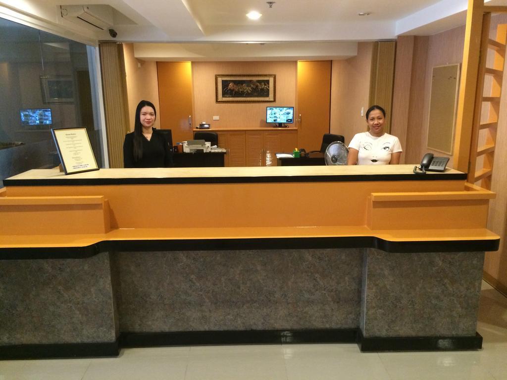 Stone House Hotel Pasay Dış mekan fotoğraf