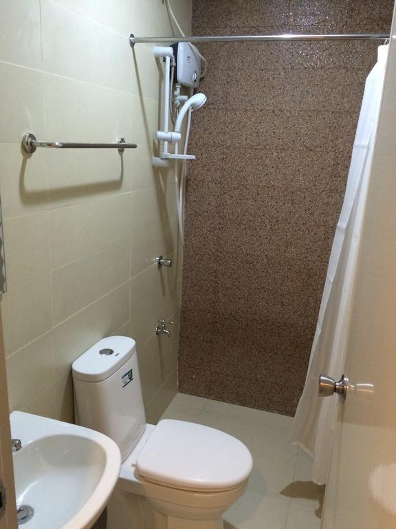 Stone House Hotel Pasay Dış mekan fotoğraf
