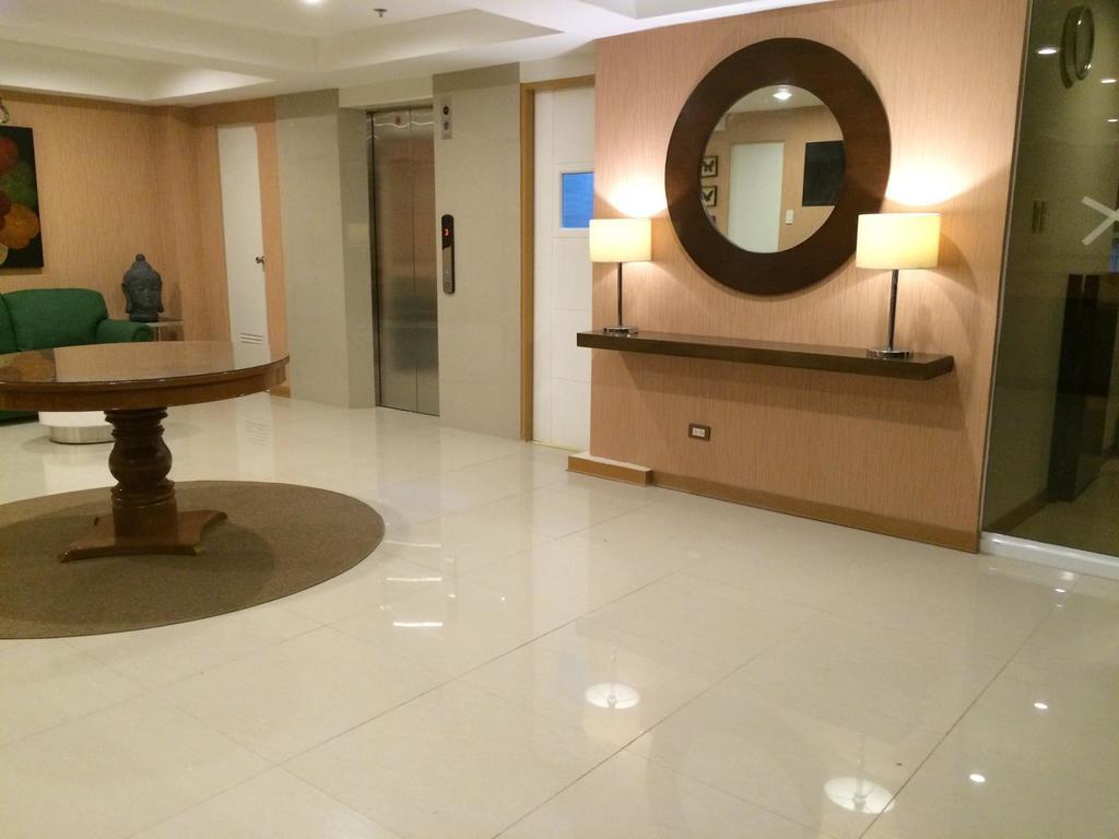 Stone House Hotel Pasay Dış mekan fotoğraf